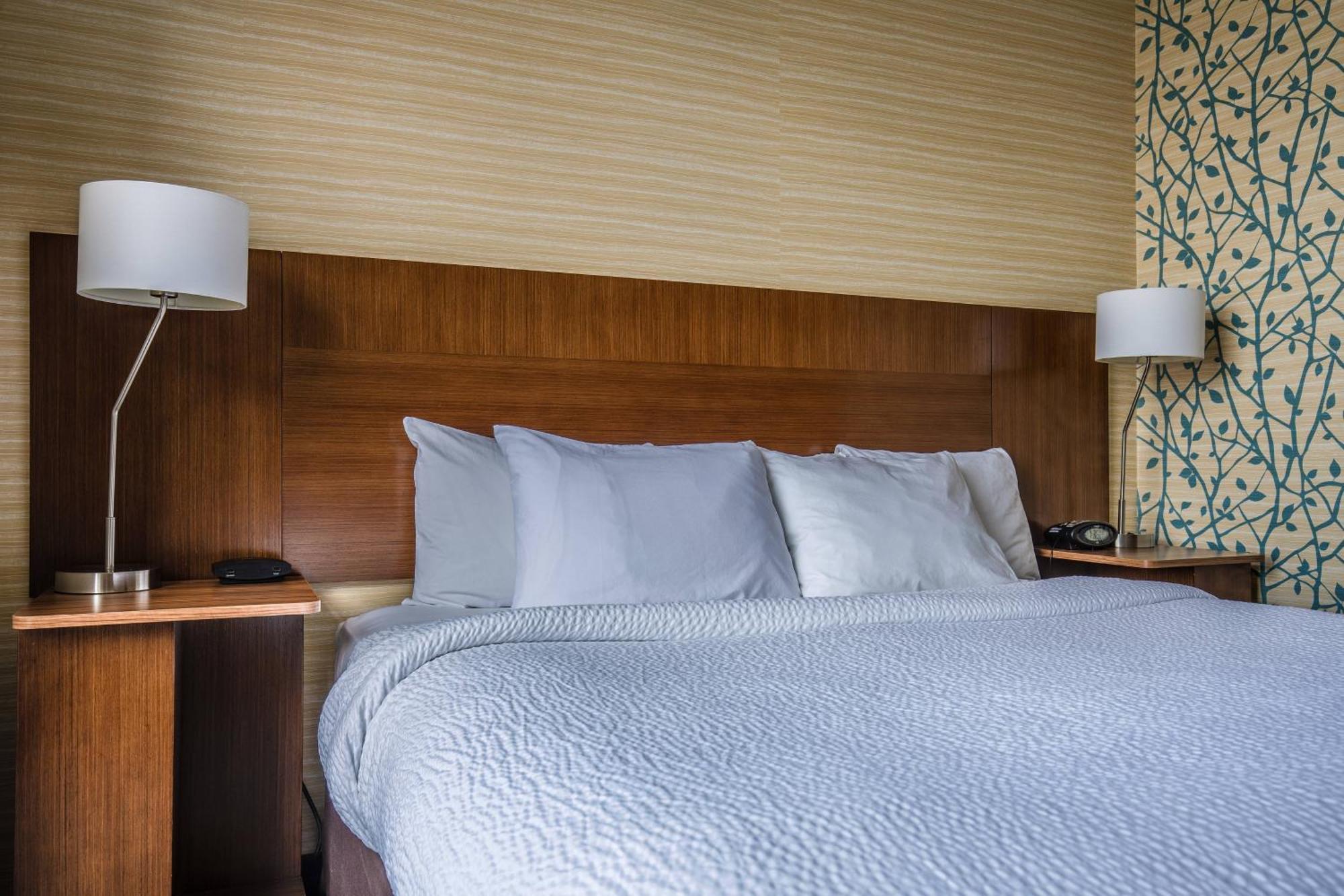 Fairfield Inn And Suites Chicago Downtown-River North Экстерьер фото