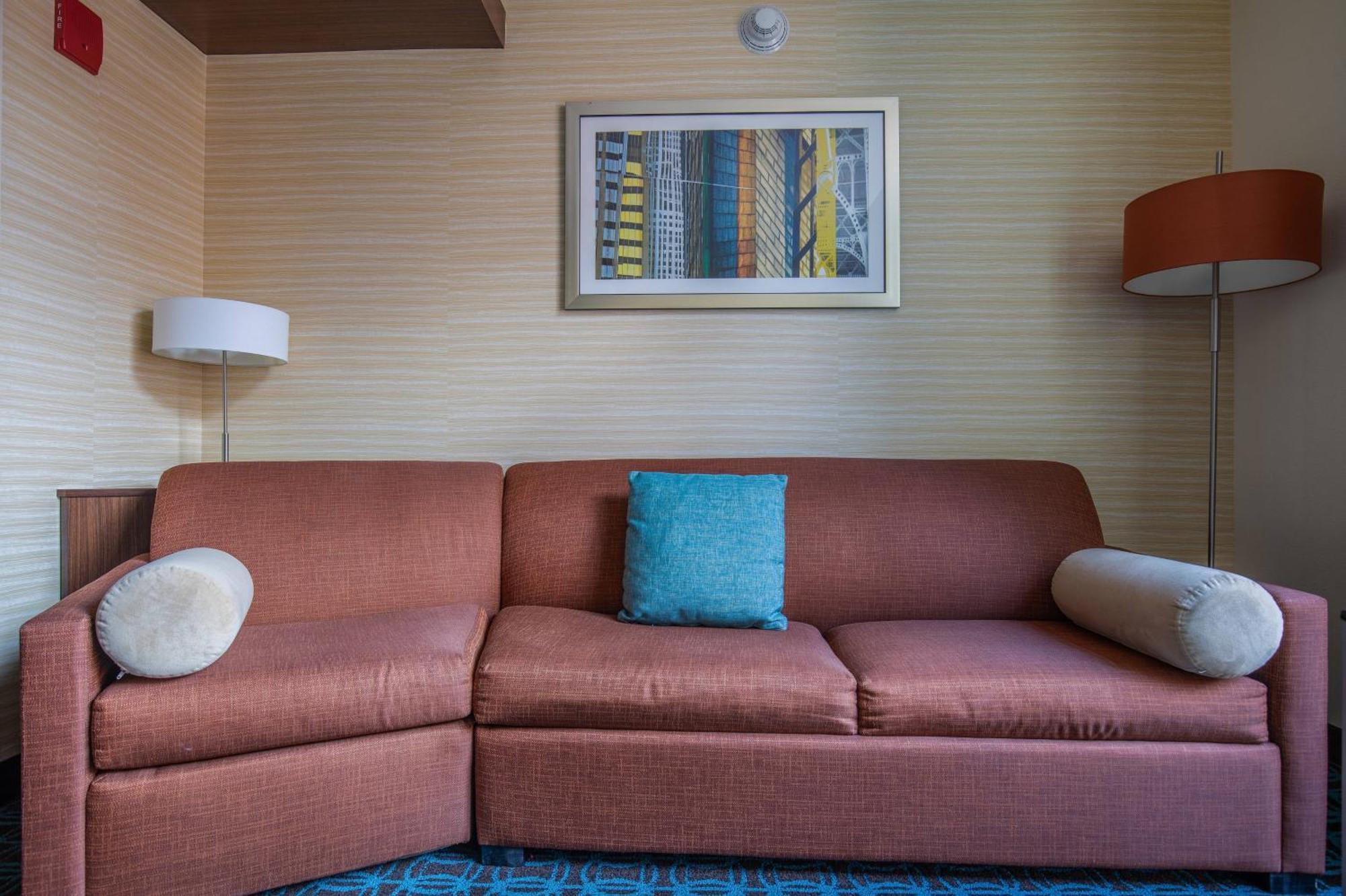 Fairfield Inn And Suites Chicago Downtown-River North Экстерьер фото